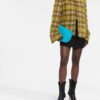 18919450_41374322_1000.jpg Versace oversized logo clutch bag