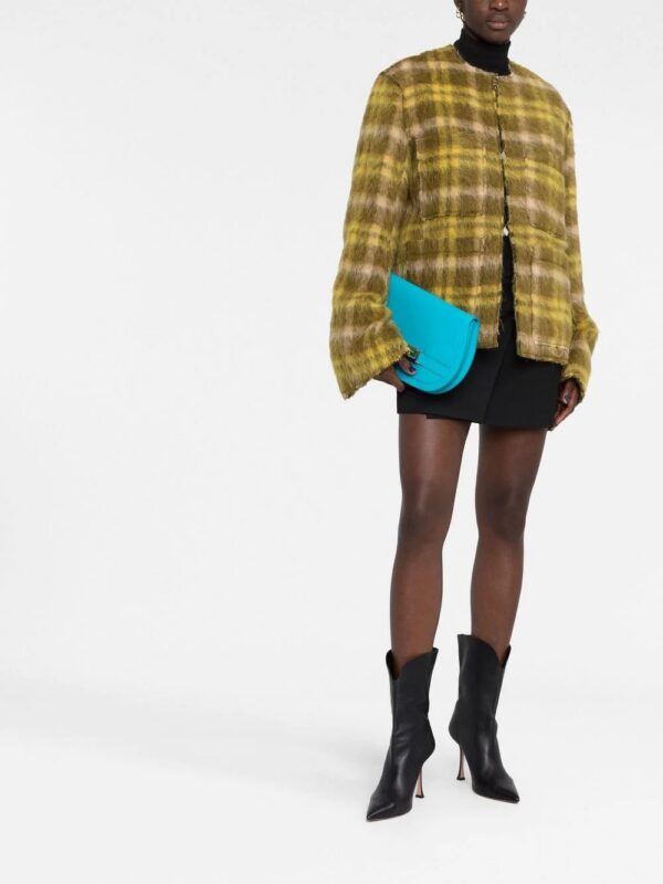 18919450_41374322_1000.jpg Versace oversized logo clutch bag