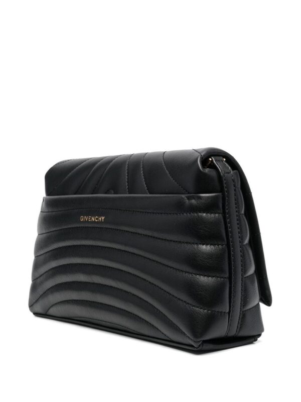 18951231_41271576_1000.jpg Givenchy quilted logo-plaque shoulder bag