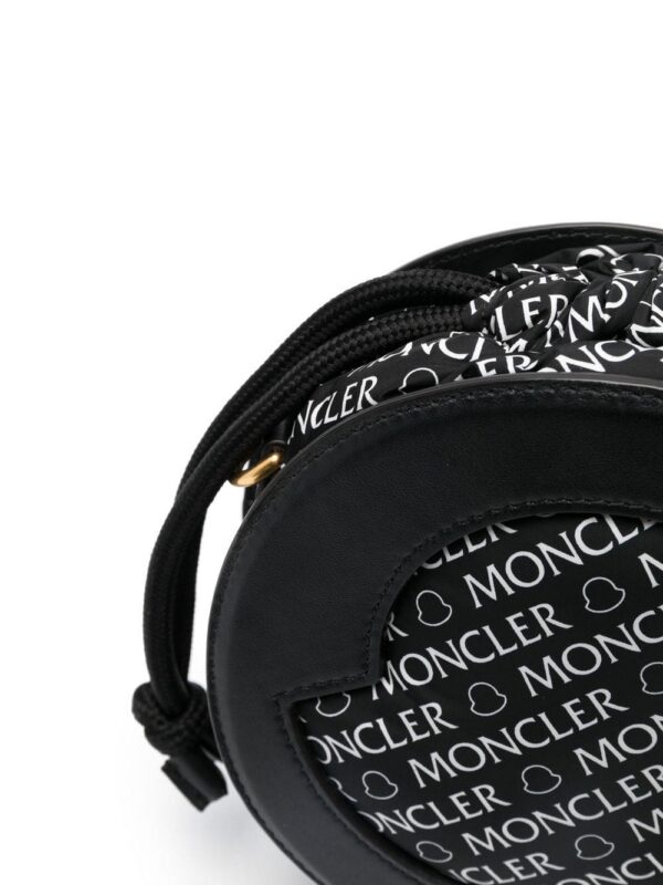 19017837_41573116_1000.jpg Moncler Groupie logo-print crossbody bag
