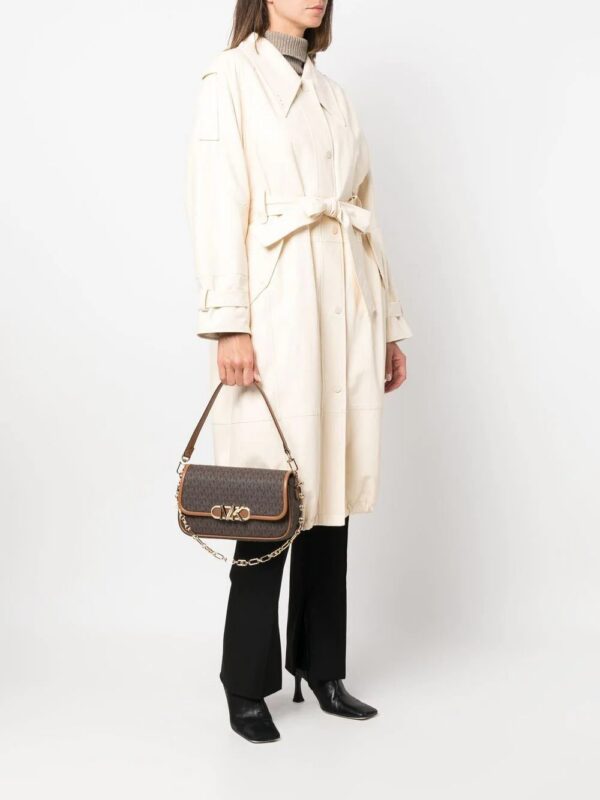 19031984_41518235_1000.jpg Michael Michael Kors monogram-pattern logo-plaque bag