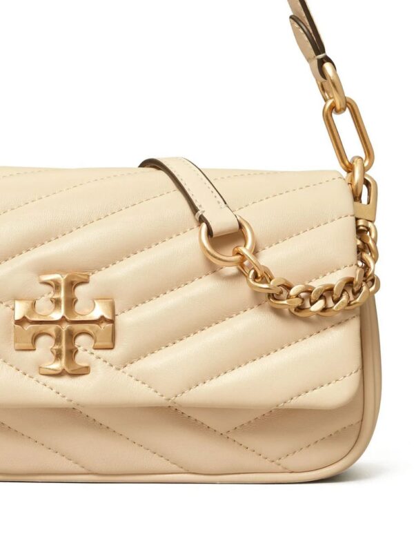 19042229_43793010_1000.jpg Tory Burch quilted logo-plaque shoulder bag
