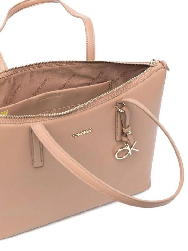 Calvin Klein  logo-charm tote bag