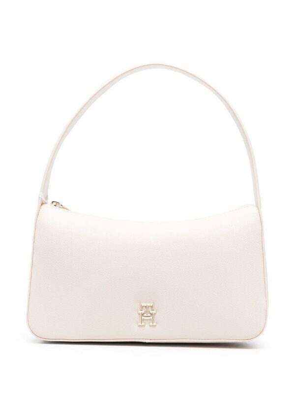 19151430_43880155_1000.jpg Tommy Hilfiger logo-plaque shoulder bag.