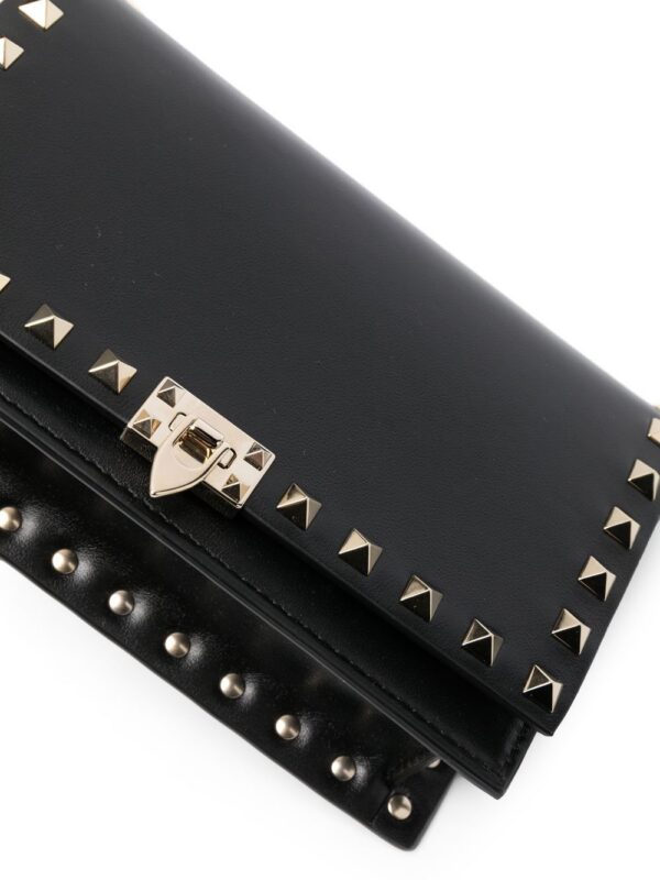 19161219_44012218_1000.jpg Valentino Garavani Rockstud wallet-on-chain Bag