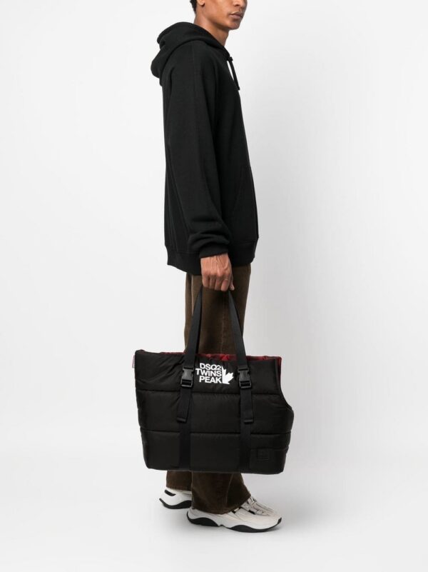 19179266_42101361_1000.jpg DSQUARED2 logo-print padded tote bag