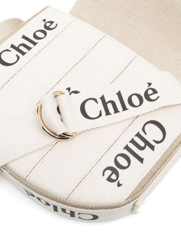 19215994_44141263_1000.jpg Chloé Woody logo-detail saddle bag