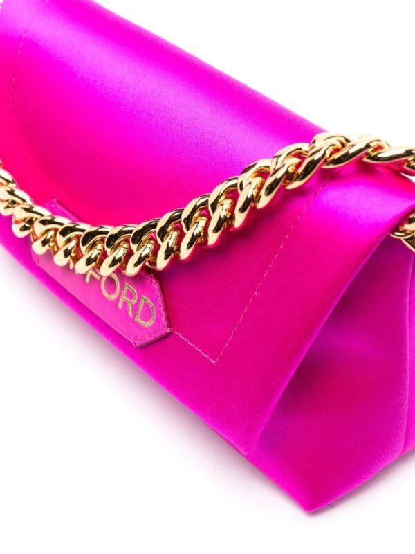 19216349_43394921_1000.jpg Tom Ford logo-patch chain-link clutch