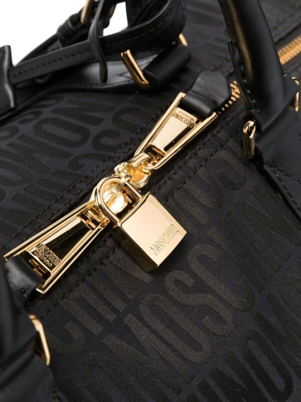 19277585_42320243_1000.jpg Moschino logo-print duffle bag
