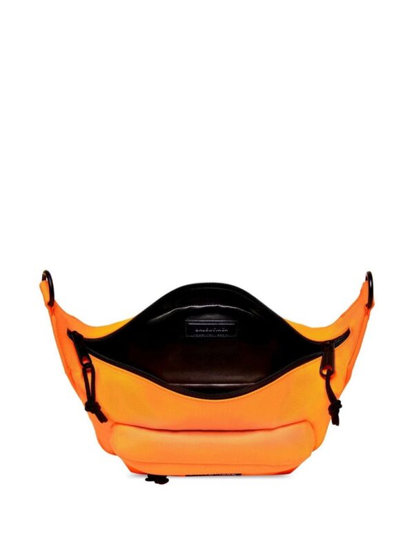 19294417_44550915_1000.jpg Balenciaga Raver logo-patch shoulder bag