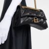 19321044_53540403_1000.jpg Balenciaga Hourglass S quilted shoulder bag