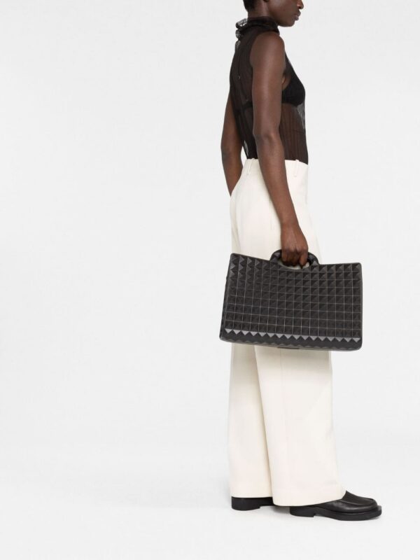 19326444_50182207_1000.jpg Valentino Garavani Le Troisième shopping tote bag