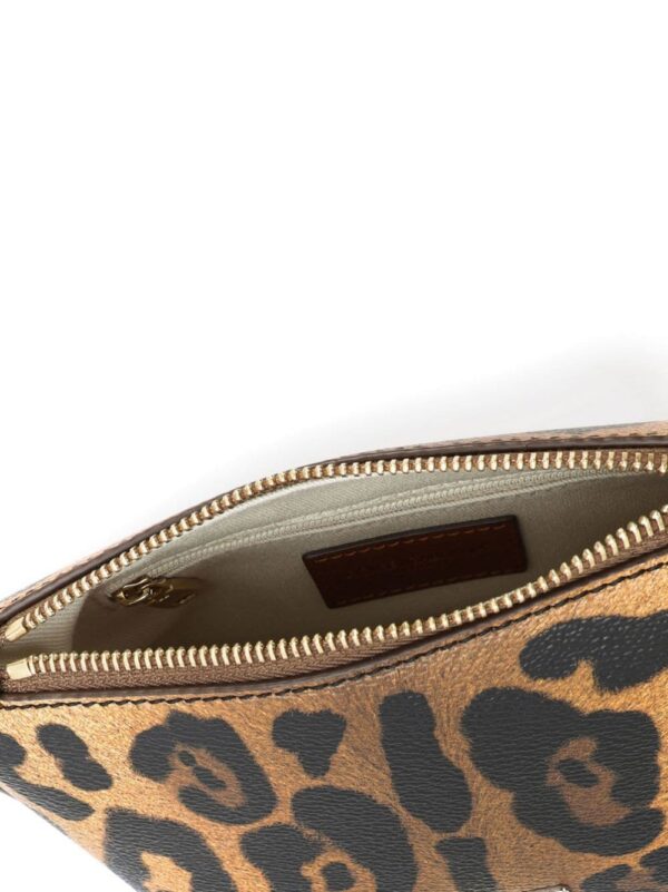 19356841_50424257_1000.jpg Dolce & Gabbana Crespo leopard-print shoulder bag