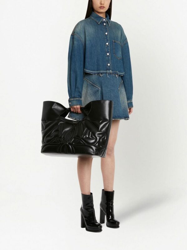 19375692_44320094_1000-1.jpg Alexander McQueen Seal logo-embroidered tote bag