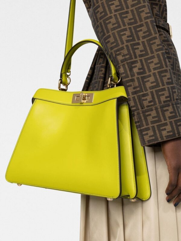 19427082_43254650_1000.jpg FENDI Peekaboo leather tote bag