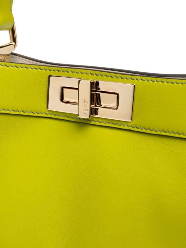 19427082_43255076_1000.jpg FENDI Peekaboo leather tote bag