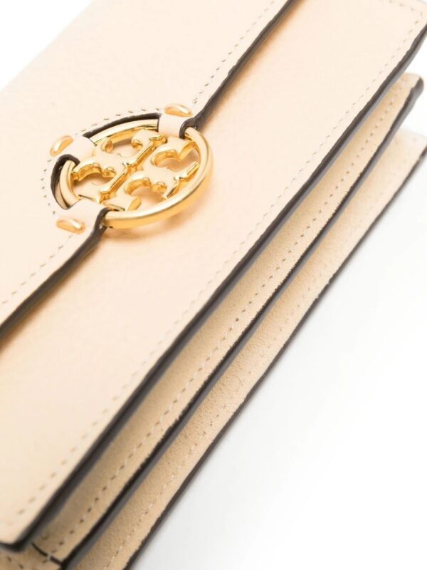19434790_44190697_1000.jpg Tory Burch Miller logo-plaque clutch bag