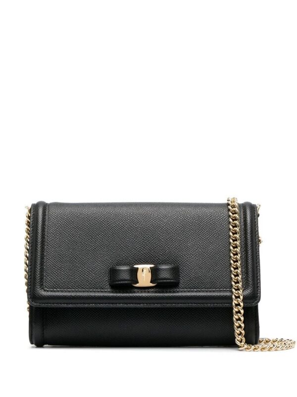 19447494_43281849_1000.jpg Ferragamo Vara leather shoulder bag