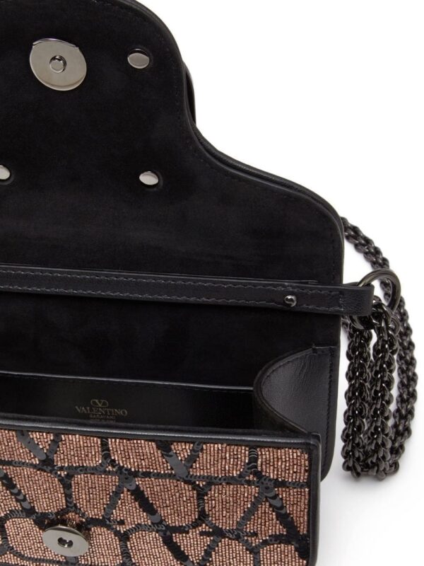 19474885_44292467_1000.jpg Valentino Garavani Locò Toile Iconographe shoulder bag