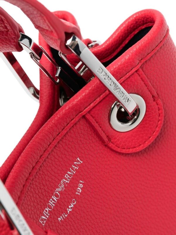 19543320_43659567_1000.jpg Emporio Armani embossed-logo detail tote bag