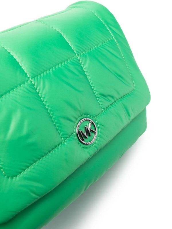 19555388_43664063_1000-1.jpg Michael Michael Kors logo-plaque quilted crossbody bag