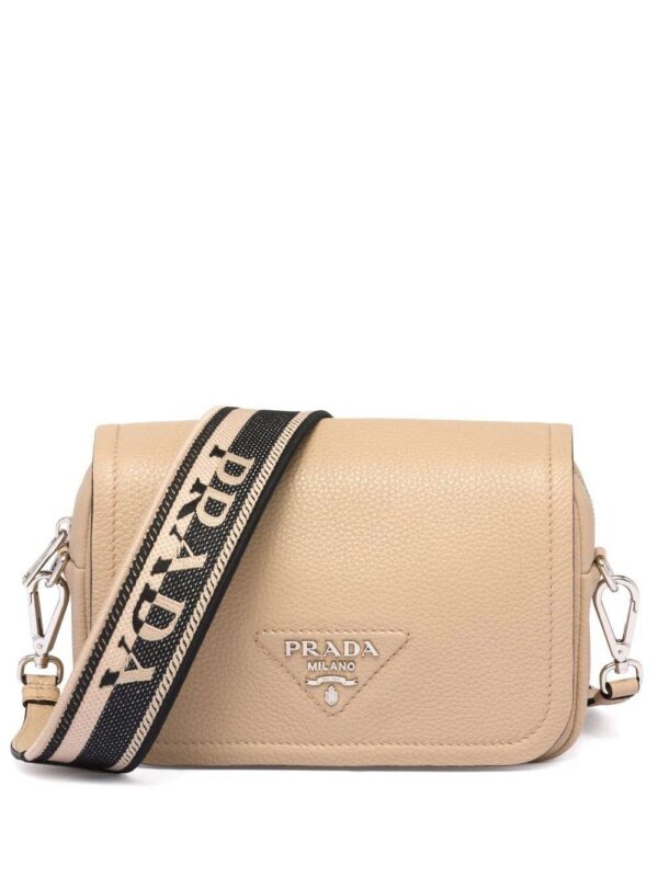 19561013_43704281_1000.jpg Prada logo-plaque leather shoulder bag