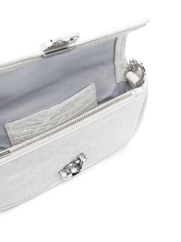 19571967_43741750_1000.jpg Marc Jacobs The J Marc leather shoulder bag.