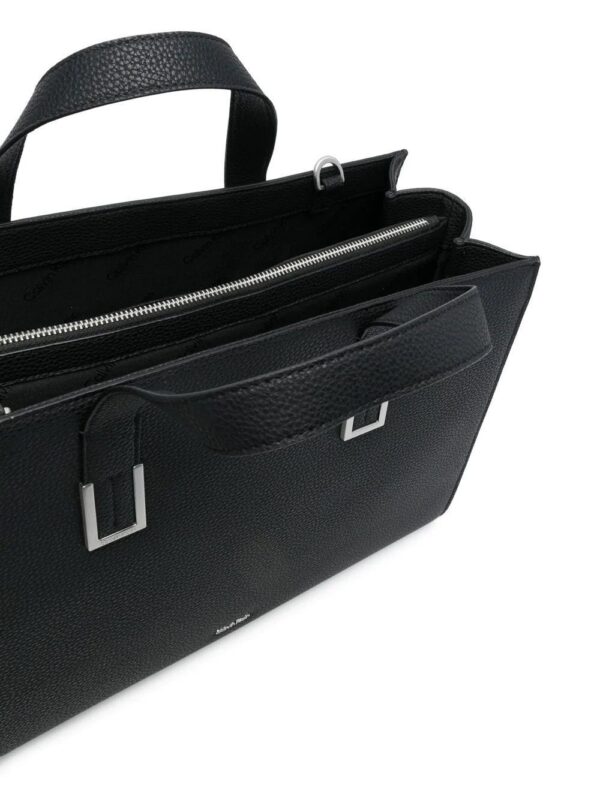 19617126_43952962_1000.jpg Calvin Klein logo-lettering tote bag