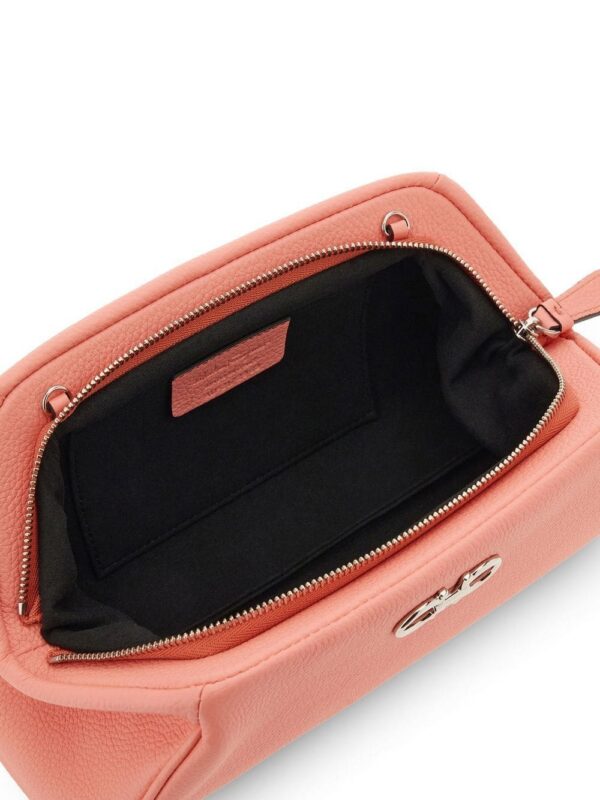 19662642_44124183_1000.jpg Ferragamo Gancini-plaque leather clutch bag