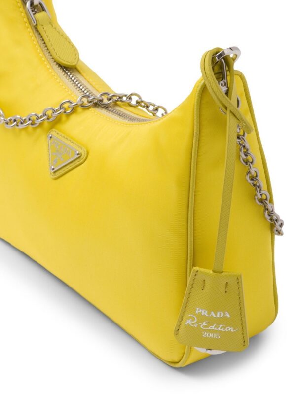 19662785_43906346_1000.jpg Prada Re-Edition 2005 Re-Nylon bag