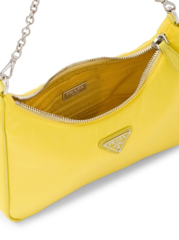 19662785_43908371_1000.jpg Prada Re-Edition 2005 Re-Nylon bag