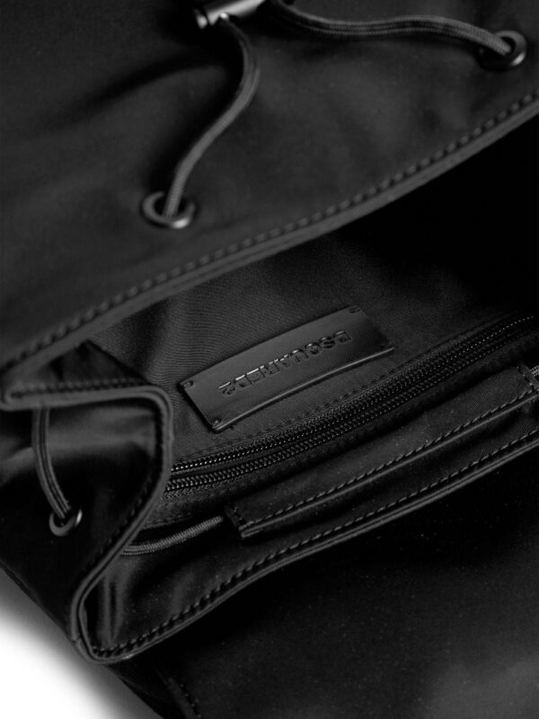 19671794_50350220_1000.jpg DSQUARED2 Icon multi-pocket backpack