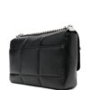 19674052_44053024_1000.jpg DSQUARED2 logo-plaque quilted shoulder bag