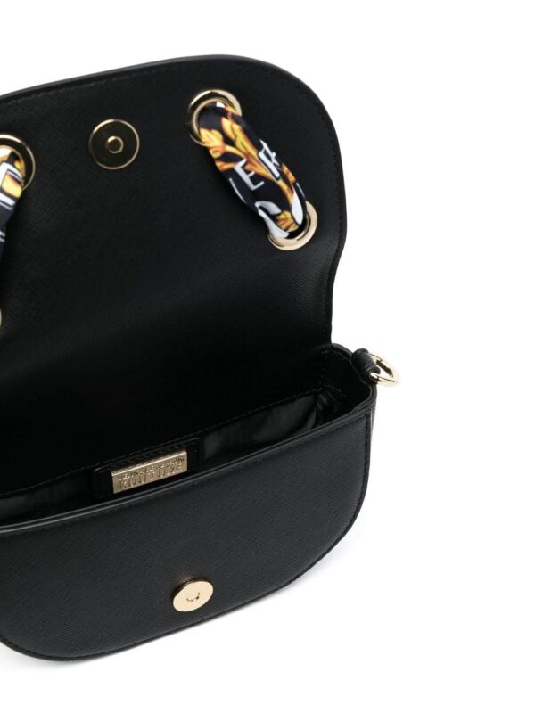 19694328_44137530_1000.jpg Versace Jeans Couture baroque-print detail shoulder bag