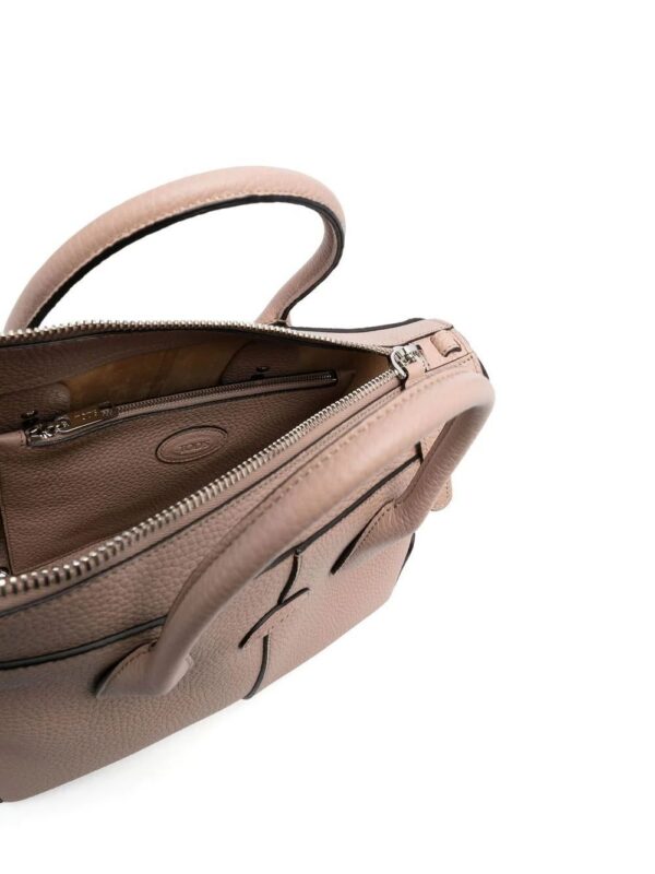 19695946_44105842_1000.jpg Tod's grained-leather tote bag