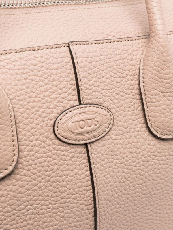 19695946_44106127_1000.jpg Tod's grained-leather tote bag