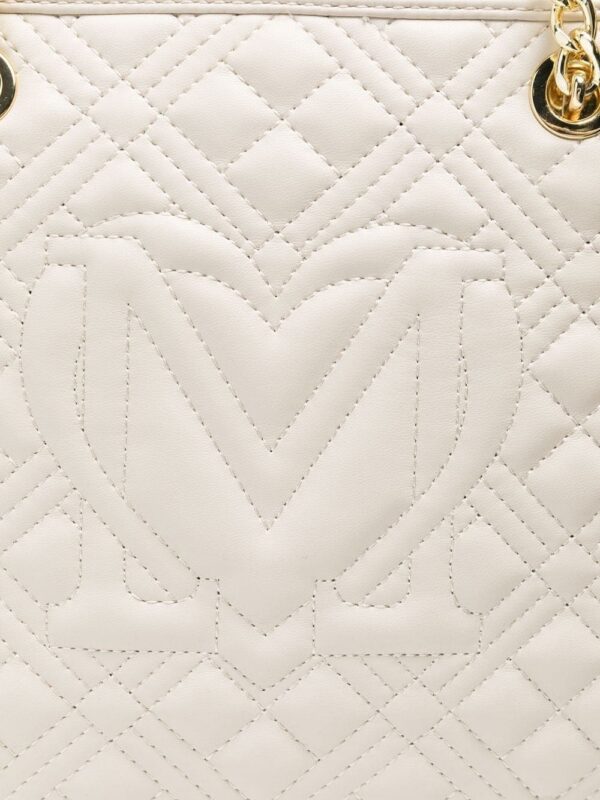 19707443_44128347_1000.jpg Love Moschino logo-plaque quilted shoulder bag
