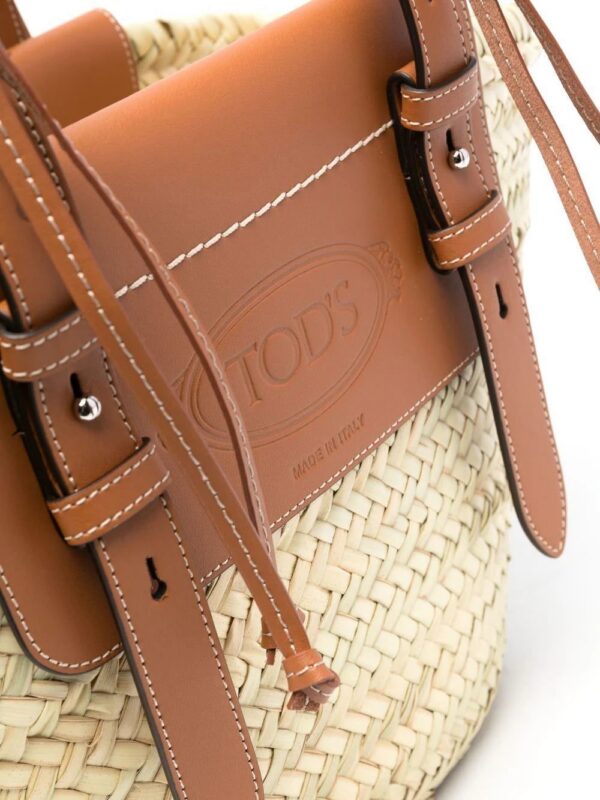 19708473_44196170_1000_2059413c-8799-4661-a5ac-3634be8705ed.jpg Tod's logo-debossed raffia tote bag