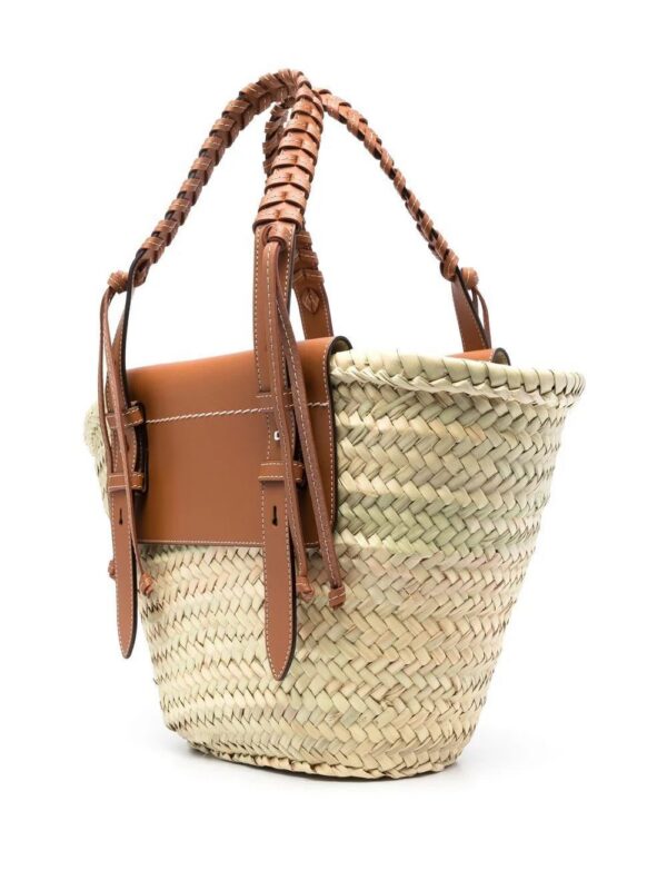 19708473_44197020_1000_1f8e2dfb-0acf-44b5-a161-b30bd9d089a4.jpg Tod's logo-debossed raffia tote bag