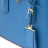 19723123_44126347_1000.jpg Prada leather logo-patch shoulder bag