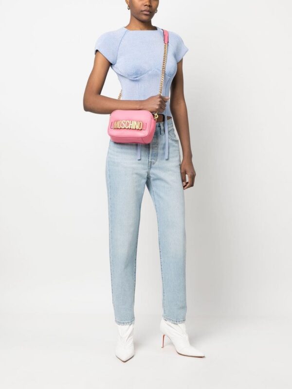 19739669_44255355_1000.jpg Moschino logo-plaque shoulder bag