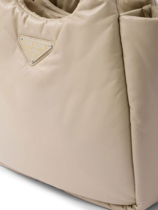 19747410_44139569_1000.jpg Prada medium Soft tote bag