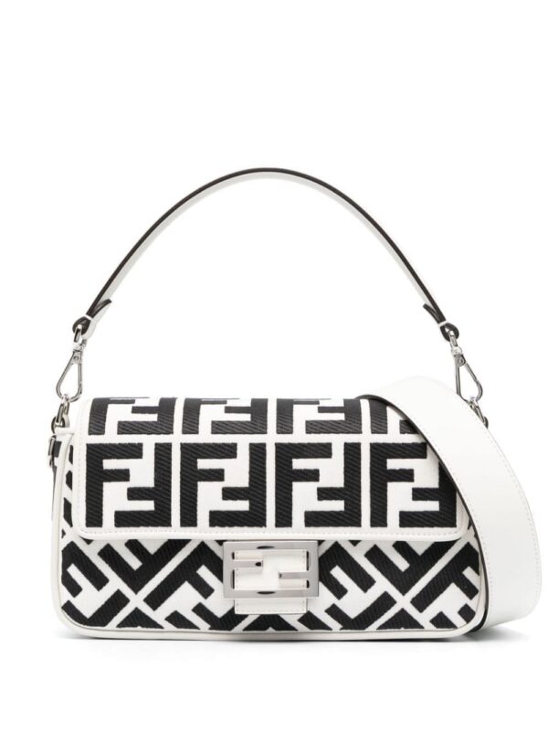 19752724_50338929_1000.jpg FENDI Baguette crossbody bag