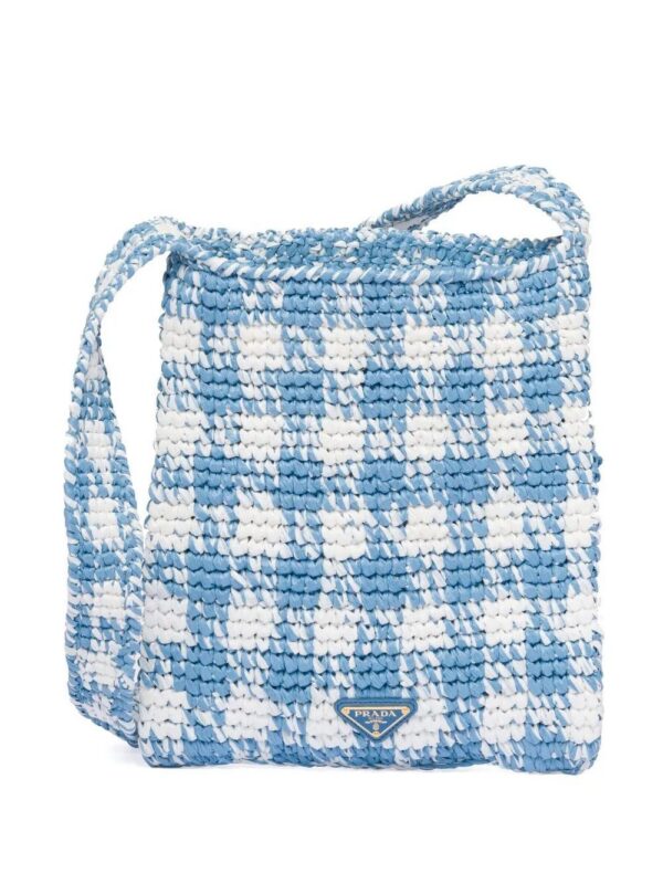 19778196_44227969_1000.jpg Prada houndstooth-pattern raffia shoulder bag