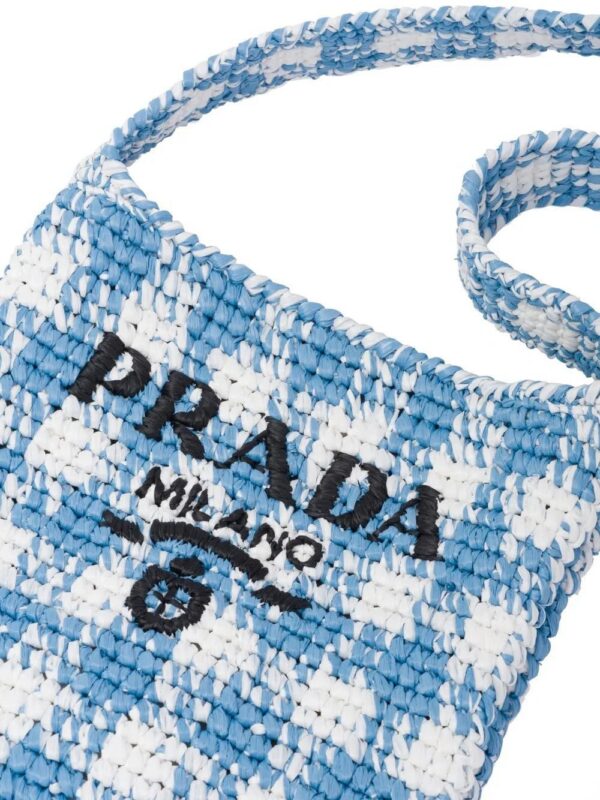 19778196_44229387_1000.jpg Prada houndstooth-pattern raffia shoulder bag
