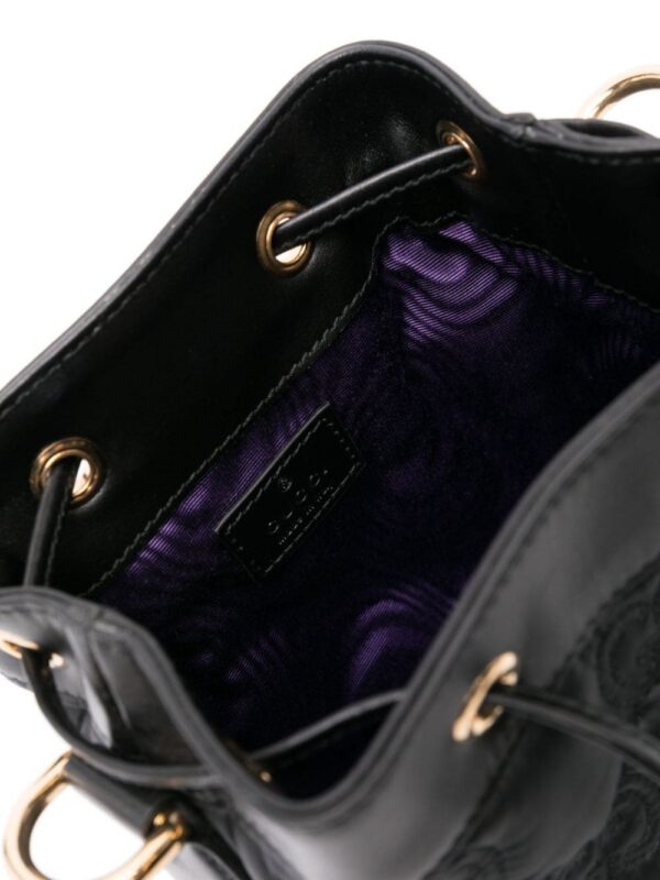 19805849_53915694_1000.jpg Gucci GG Supreme matelassé bucket bag