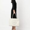 19808817_44481134_1000.jpg Tory Burch logo-plaque leather tote bag