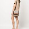 19834743_44537978_1000.jpg Michael Michael Kors logo-embossed crossbody bag