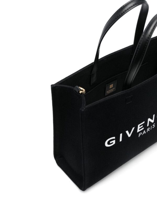 19846044_44704459_1000.jpg Givenchy logo-print tote bag