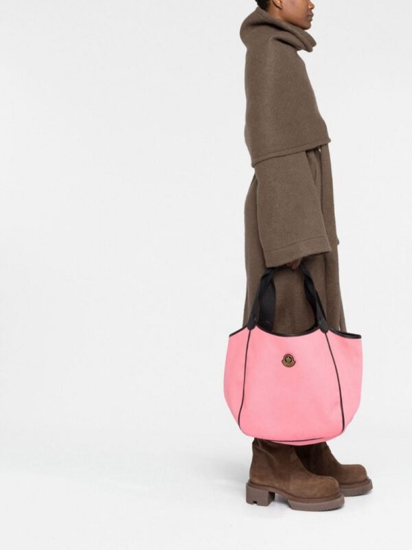19848772_44498483_1000.jpg Moncler logo-patch tote bag